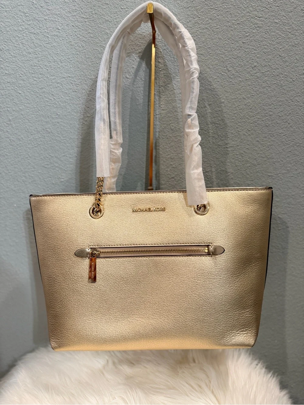 Michael Kors Jet Ser Tote Metallic Gold Leather Tote